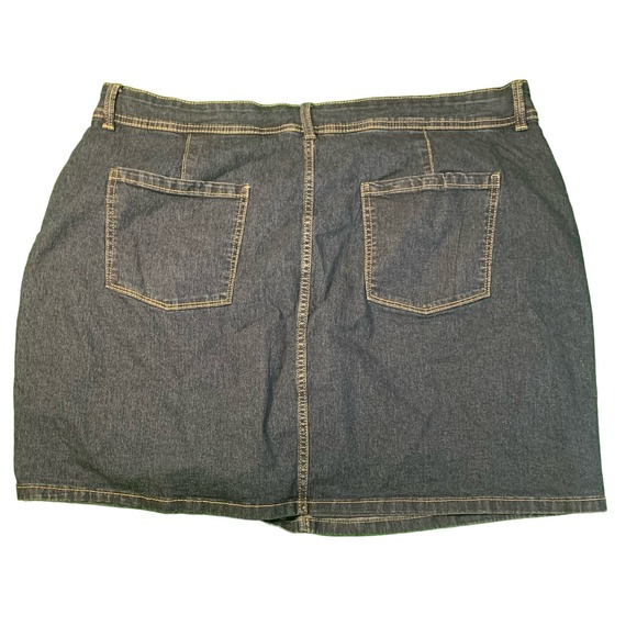 St. John’s Bay 18W blue Jean skort - Picture 2 of 5